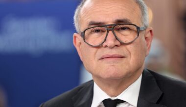 ‘Dr. Doom’ Nouriel Roubini breaks with the crowd on the AI bubble, saying the U.S. is headed for a ‘growth recession’ and not a market crash