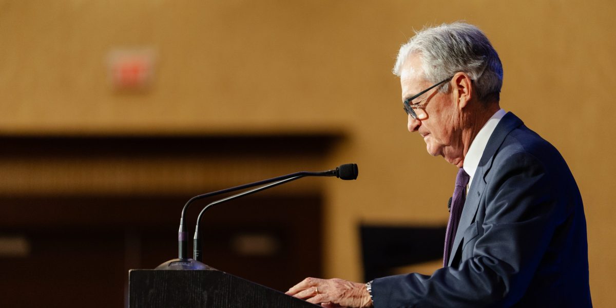 Fed Beige Book: Employers are leaning on AI, freezing hiring, changing hours to avoid layoffs