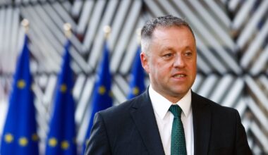 Minister Thomas Byrne warns on Russian attacks after visit to Baltic republics – The Irish Times