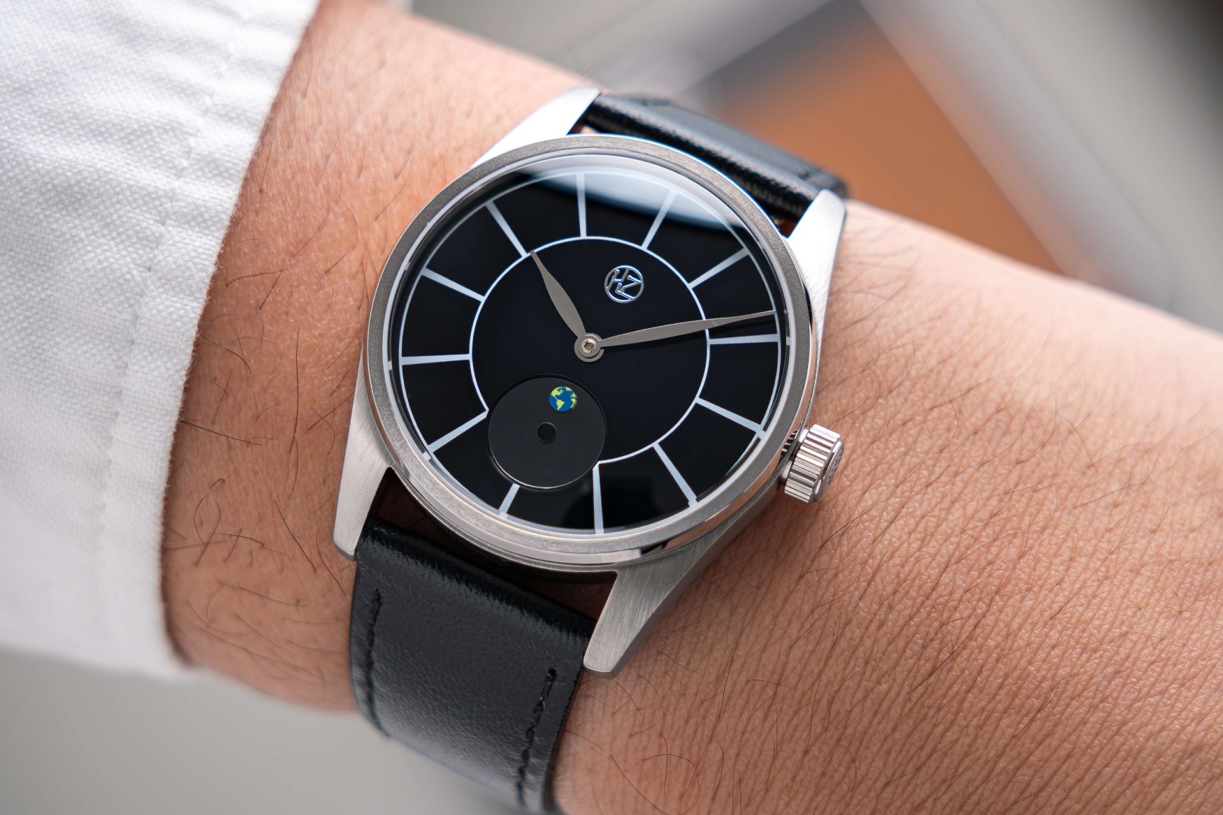 HZ 03 Blue Marble black