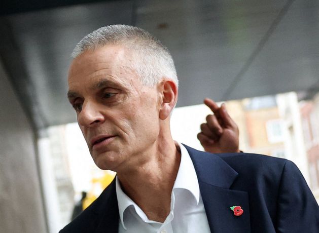 BBC should say sorry to Donald Trump – UK government in fake news row