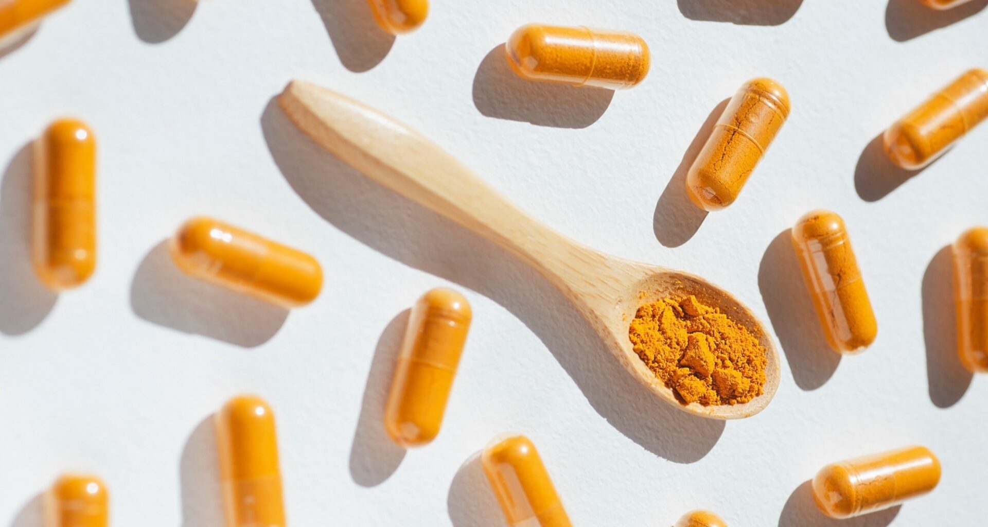 Study: A market and risk assessment of 125 turmeric supplements available in Australia, Germany, India, UK, and USA. Image Credit: shinshila / Shutterstock