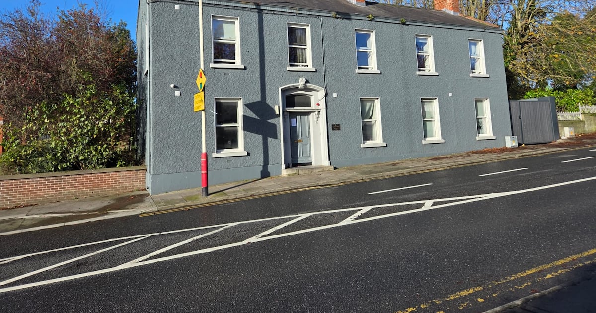 Four children and adult evacuated after suspected arson on IPAS centre in Drogheda – The Irish Times