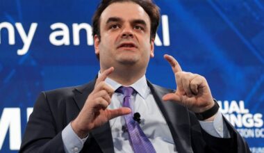 Pierrakakis in two-horse race for Eurogroup presidency