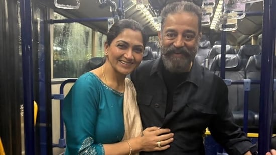 Khushbu Sundar posted pictures of her meet-up with Kamal Haasan at the airport. 