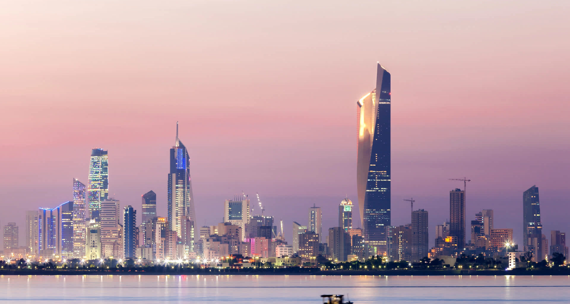 In Kuwait, scientists and economic experts gathered to discuss the country's need to address climate-related challenges that are impacting economic growth.