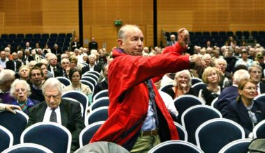 egg-throwing bane of AIB bankers dies – The Irish Times