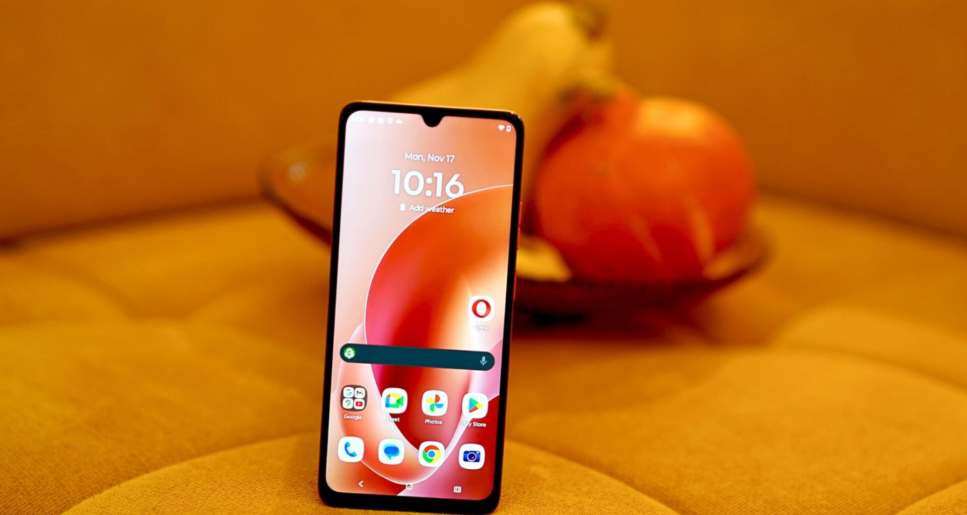 Motorola ignores EU regulation on security updates for smartphones. Will this end well?