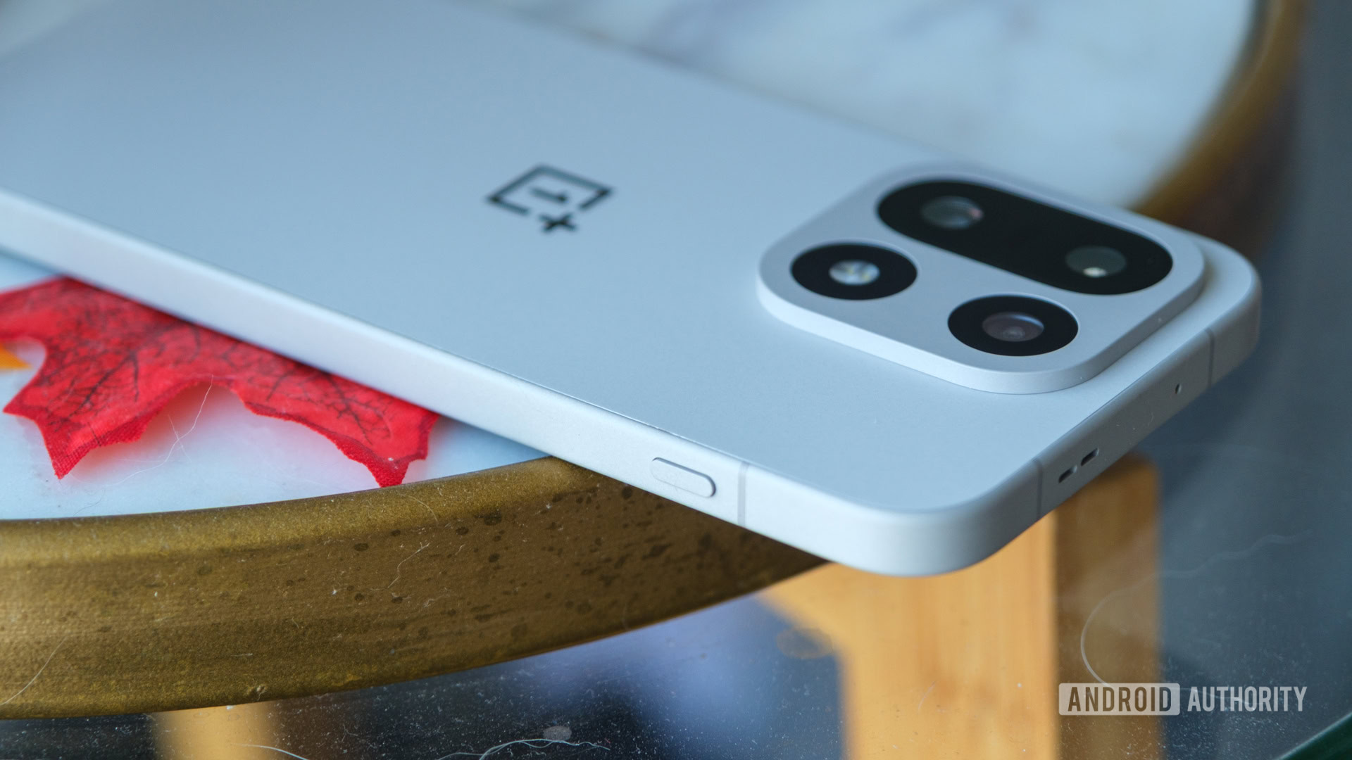 OnePlus 15 alert button OnePlus 15 alert button