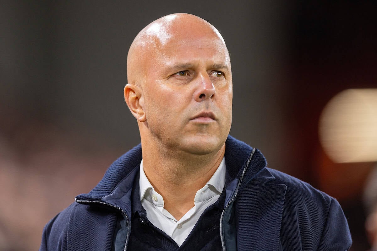 LIVERPOOL, ENGLAND - Saturday, November 1, 2025: Liverpool's head coach Arne Slot before the FA Premier League match between Liverpool FC and Aston Villa FC at Anfield. (Photo by David Rawcliffe/Propaganda)