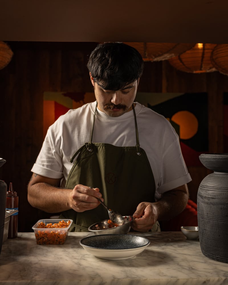 Kaldero chef Richie Castillo