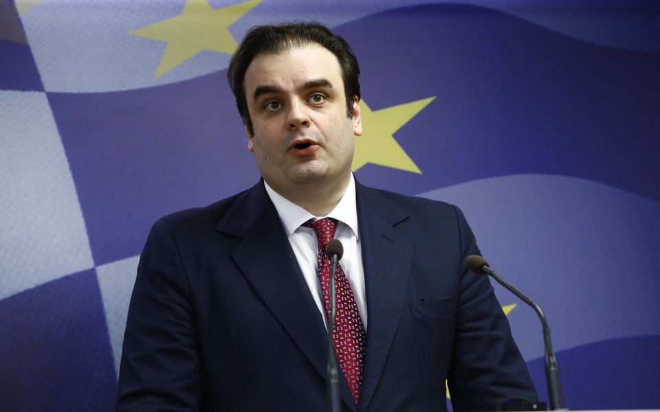 Greece poised to lower debt below 120% of GDP by 2030, minister says