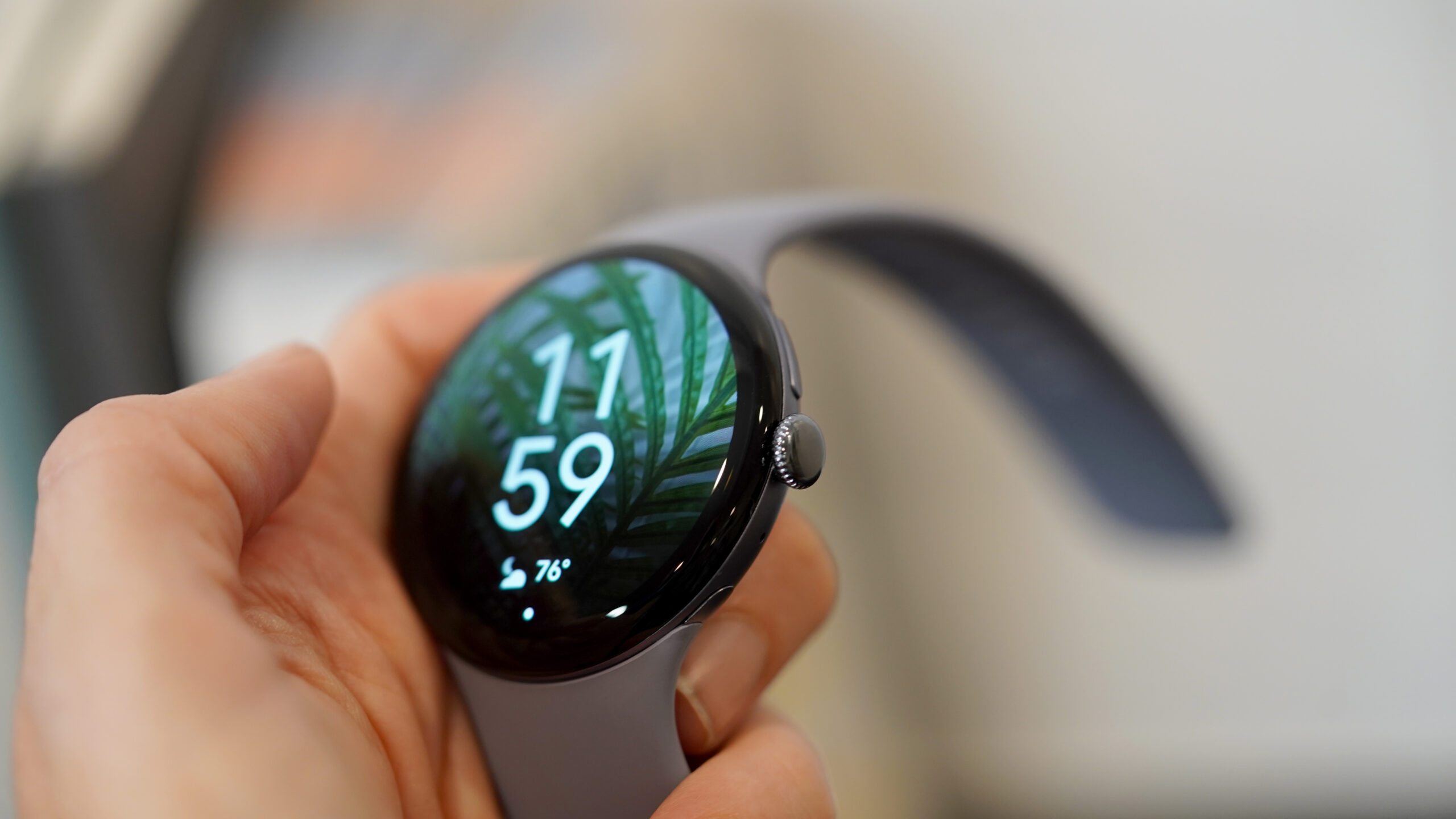 The Pixel Watch 4 features an improved display design with shrunken bezels.