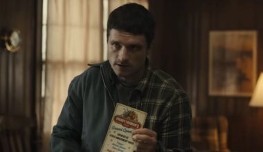 Mike holding a Freddy Fazbear's Pizzaria pamphlet in Five Nights at Freddy's 2