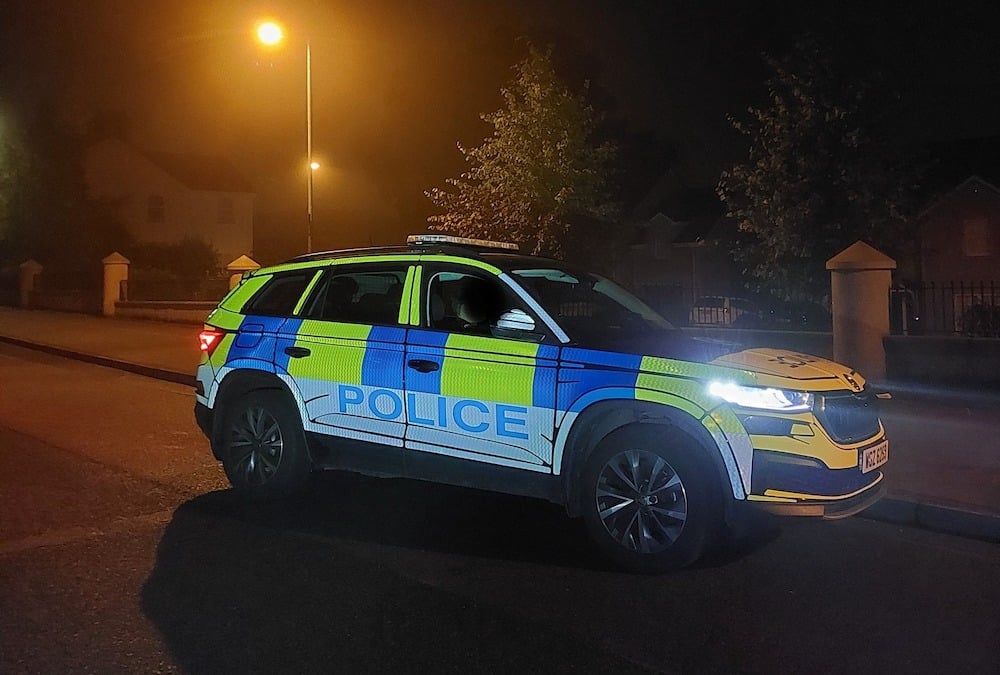 Burglars flee empty-handed after being confronted during Silverbridge break-in – Armagh I