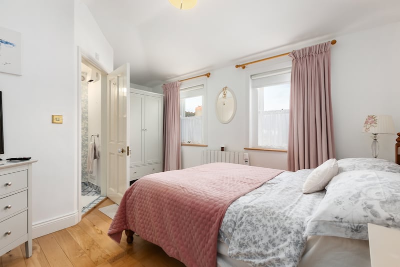 The property has two bedrooms, one of which is en-suite