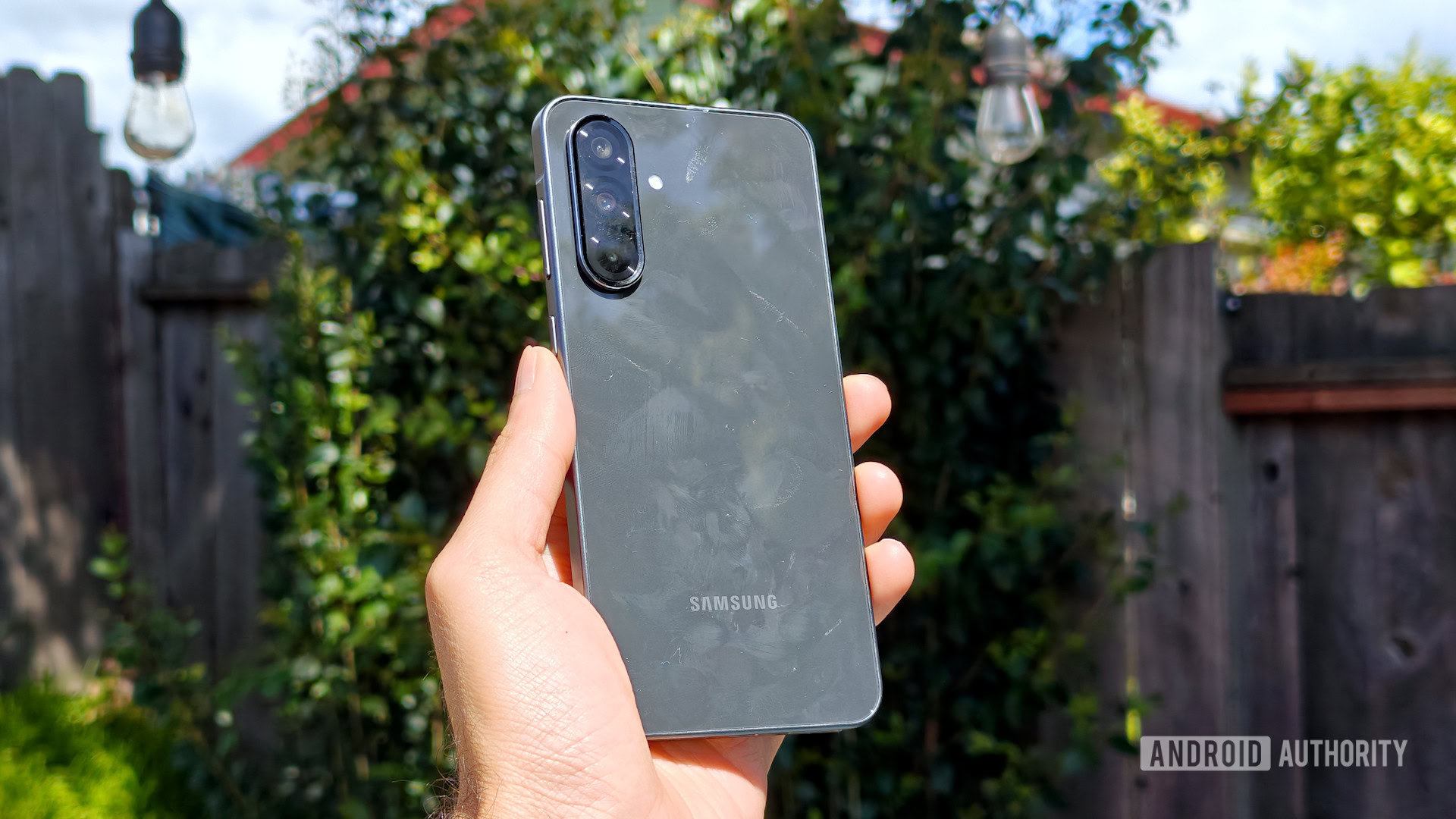 Samsung Galaxy A36 5G review image 2