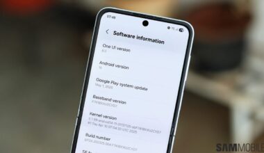If One UI 8 Adaptive Clock isn't working, you may try updating LockStar