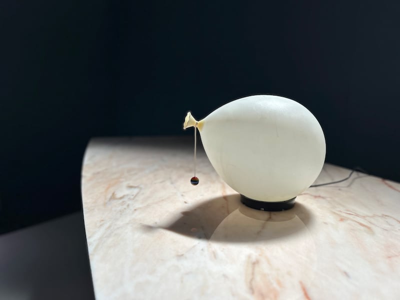 Balloon Lamp by artist Yves Christin for Bilumen.