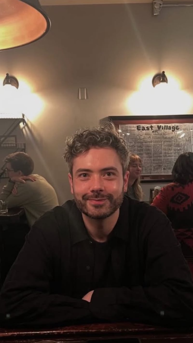 Commuter callout piece Seán Hewitt