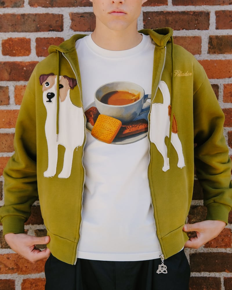 T-shirt and hoodie from Pellador FC