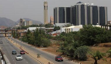 Nigeria's central bank holds key rate, wants inflation to fall further