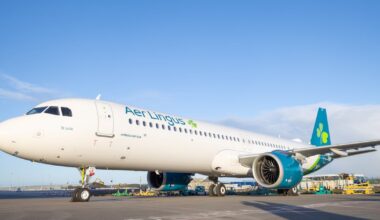 Aer Lingus pilots resign safety roles in support of suspended colleague – The Irish Times