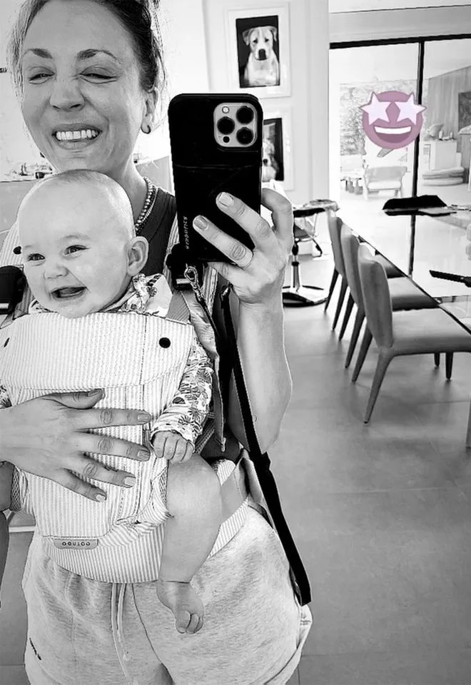 Kayley Cuoco Instagram Matilda and Kaley Cuoco