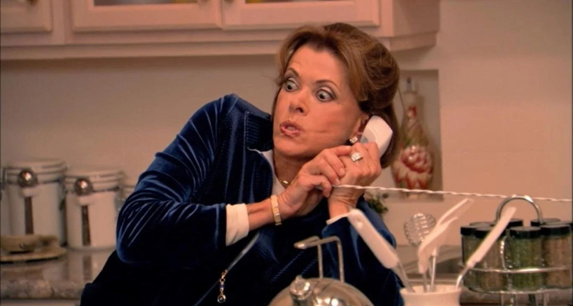 23 Years Ago Today, One of the 21st Century's Best Sitcoms Debuted (But Then Netflix Ruined It)