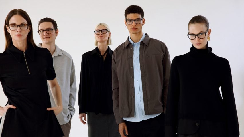 World's first "auto-focus glasses"