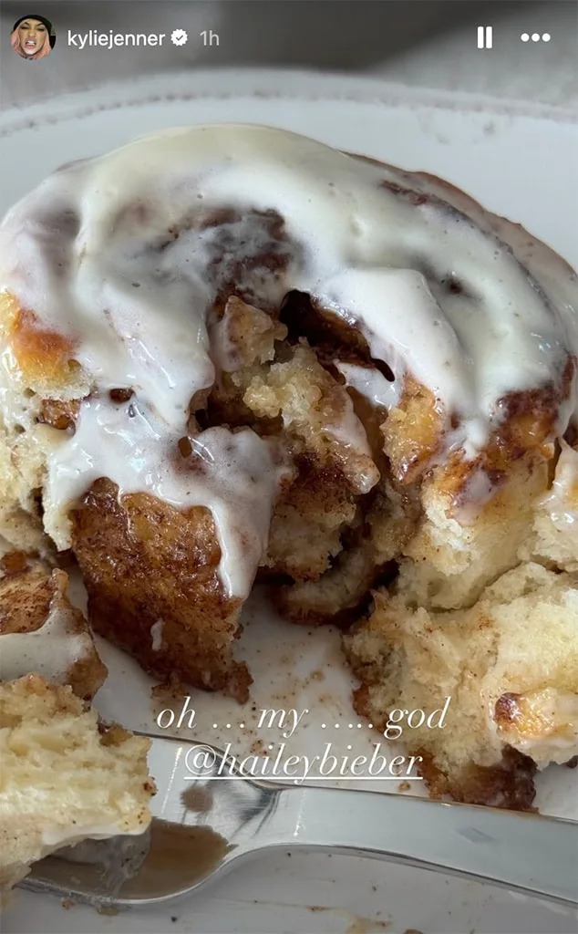 <p>Friendsgiving</p>