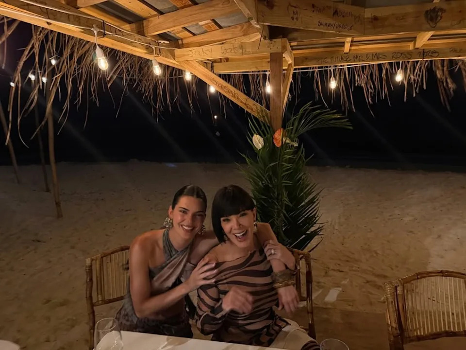 Her mother, Kris Jenner, was in attendance as well as her sisters Kim Kardashian, Khloé Kardashian and Kylie Jenner. Instagram/Justin Bieber