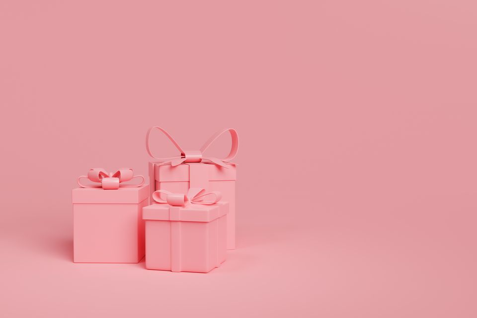 Gift sets offer great value for body creams, hair products and make-up must-haves. Image: Getty