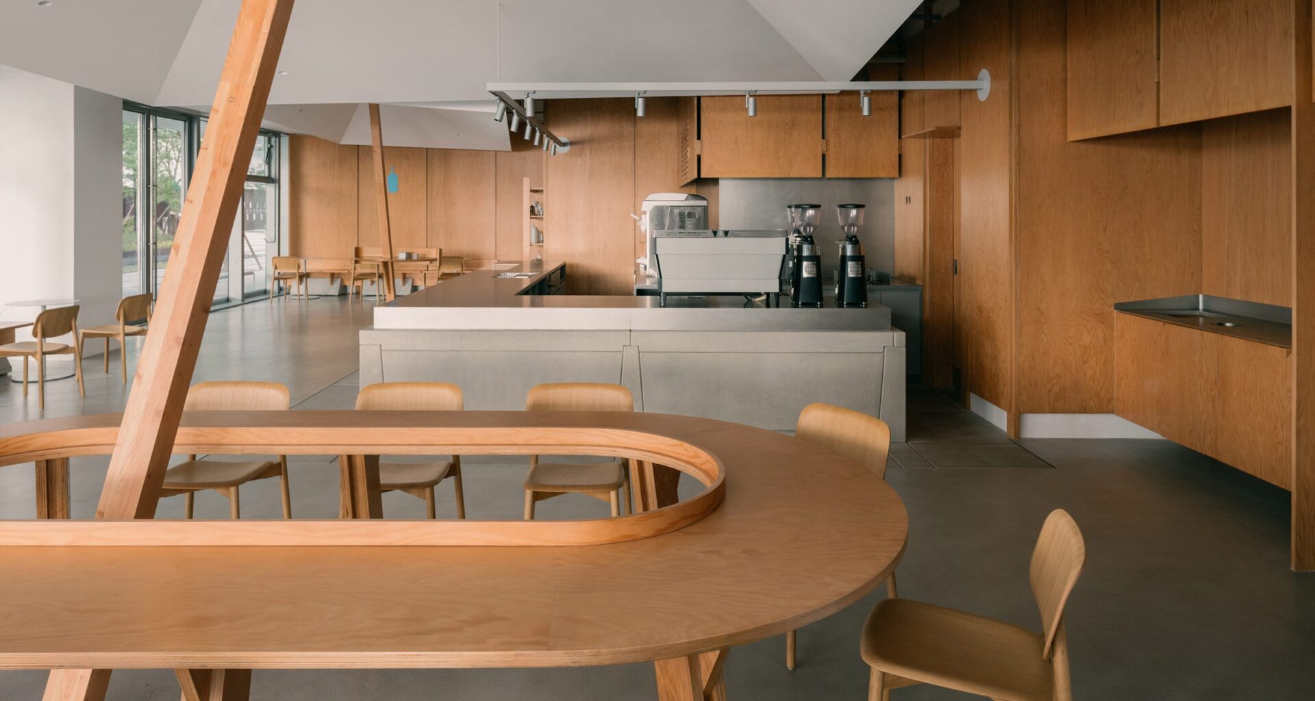 Tent-like canopies bring "outdoor feeling" to Blue Bottle Coffee in Shanghai