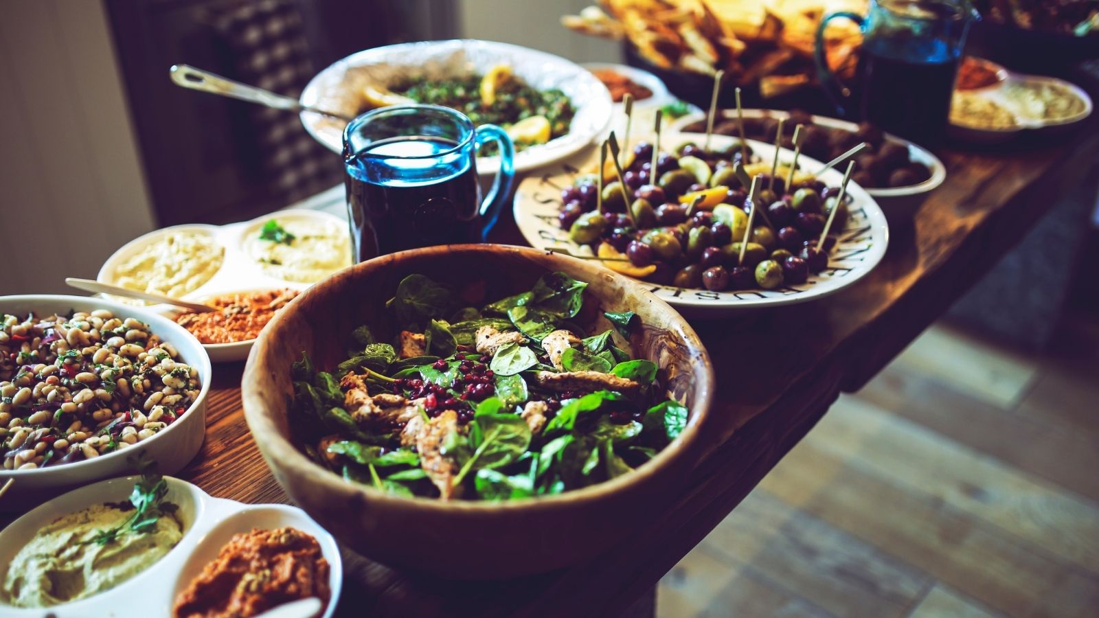 From Mood To Metabolism: The Surprising Benefits Of Eating Dinner Before 7 PM In Winter