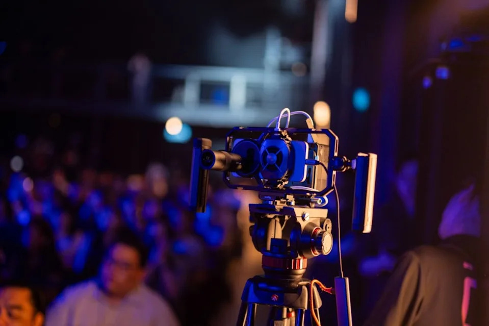 vivo used the X300 Pro to livestream the launch event. — vivo Malaysia pic
