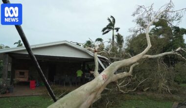 Severe Tropical Cyclone Fina moves towards WA as Darwin surveys the damage