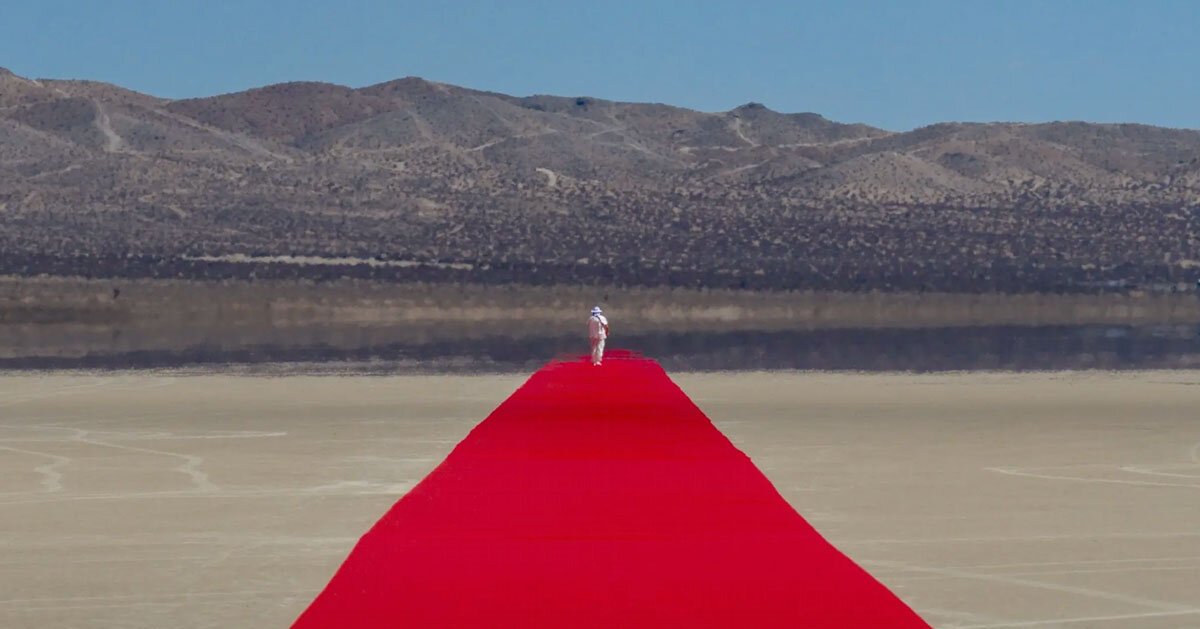 one-kilometer red line installation by gregory orekhov spans across california desert