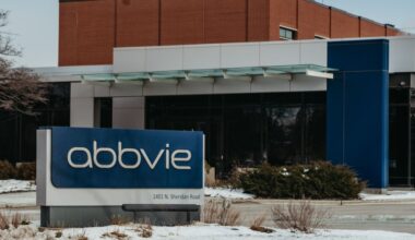 What Is Considered a Good Stock Dividend? 3 Healthcare Stocks That Fit the Bill.