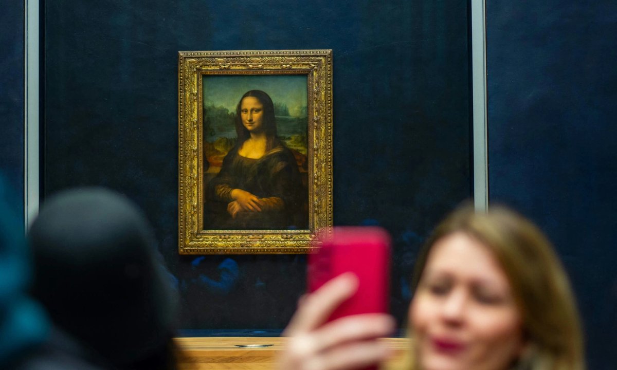 Do museums need to crack down on selfies? - The Art Newspaper