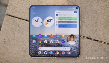 The home screen on the Google Pixel 10 Pro Fold's inner display.
