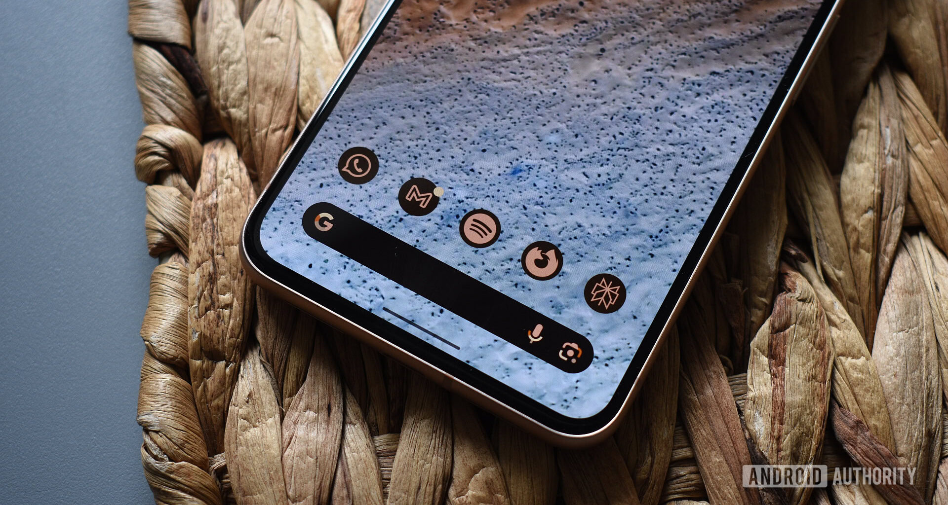 google pixel launcher dock 1