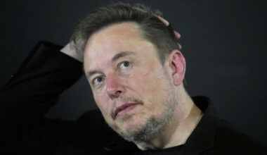 Elon Musk on path to become world's first trillionaire after major Tesla pay deal - The Journal
