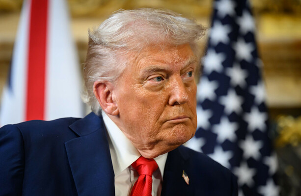 Donald Trump tells BBC to apologise by Friday or face billion-dollar legal claim