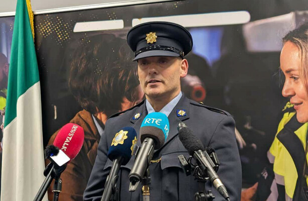 A 51-year-old man, the oldest ever recruit, and former RTÉ journalist among new garda graduates - The Journal