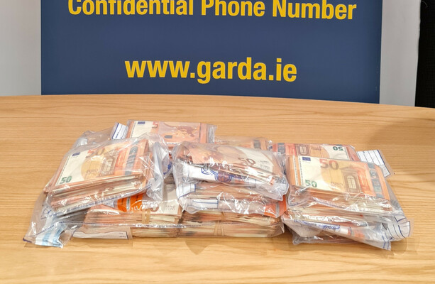 Almost €185,000 in suspected counterfeit €50 notes seized by gardaí - The Journal