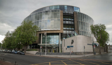 Bench warrant issued after alleged victim of false imprisonment fails to appear in court