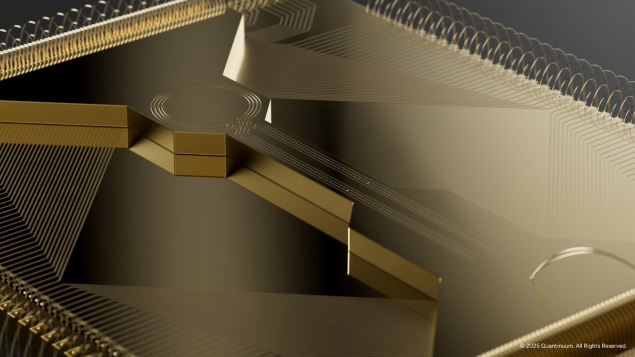 HeliOS Chip Up Close