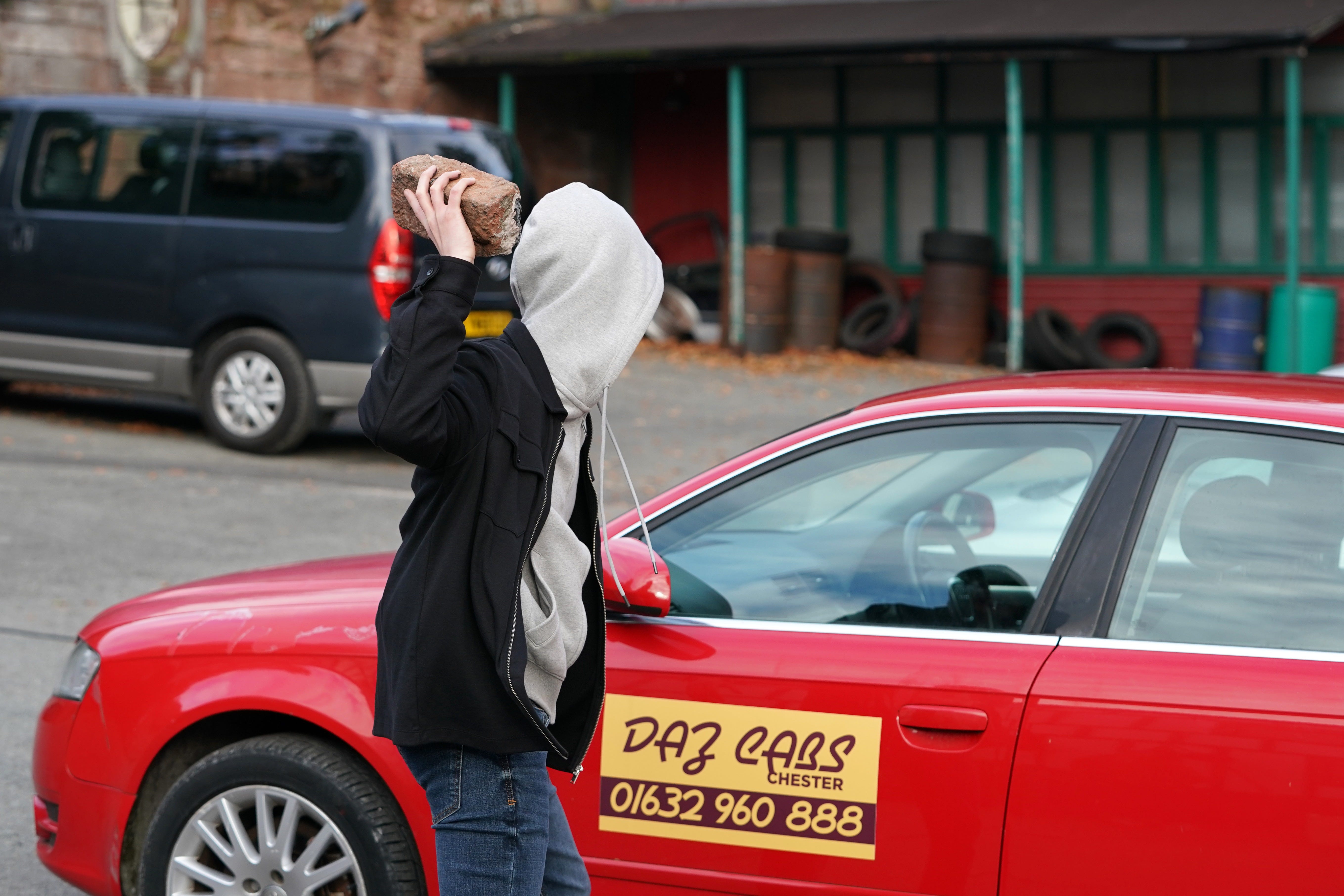 ant hutchinson in hollyoaks