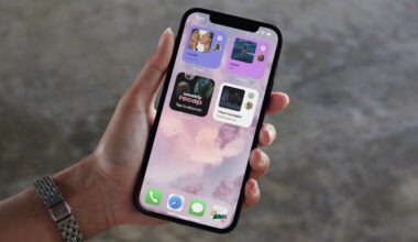 screenshots of Airbuds mobile app widget